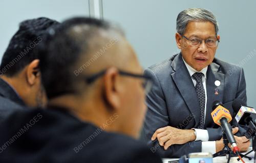 PERU03_18112016_APEC