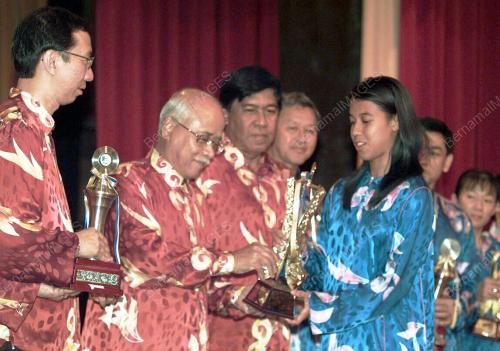 PG01-02_07_2001_NICOL-PIALA_28012016