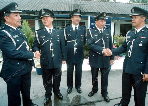 TUKAR-POLIS MARINE