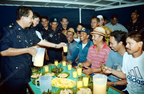PG01-20_12_2000_POLIS-PUASA_15012016
