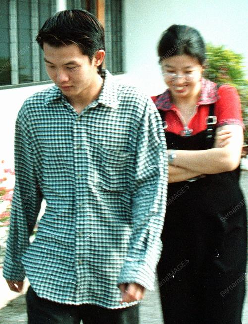 PG01-25_09_2000_MAHKAMAH-HUKUM_13012016