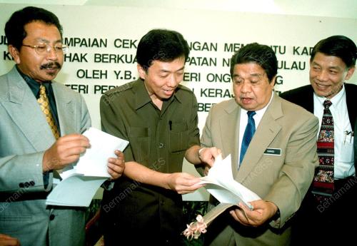 PG01-28_09_2000_ONG_KA_TING-CEK_13012016