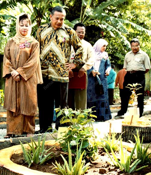 PG01-28_10_2000_ENDON-MELAWAT_14012016