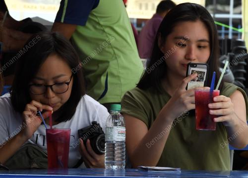 PG01_01062019_AIS_TINGKAP_BN201905169942