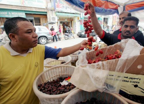 BUAH KURMA