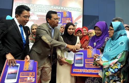 PG01_02032015_MENTERI_TELEFON
