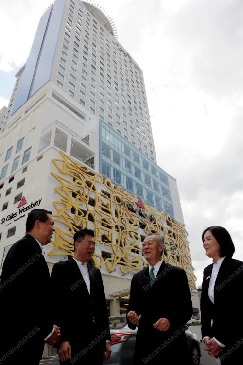 PG01_02042015_HOTEL_CEO_S