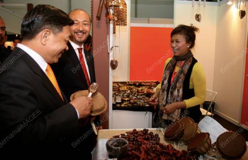 DATUK MUKHRIZ MAHATHIR