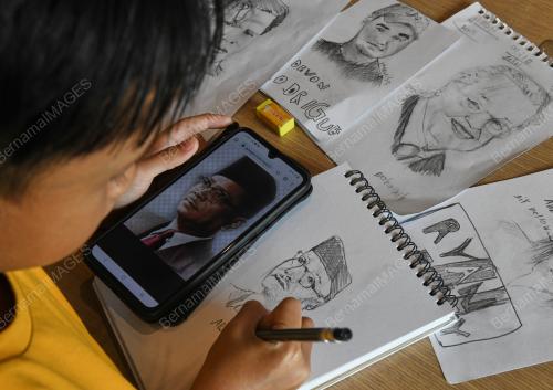 PELUKIS_MUDA