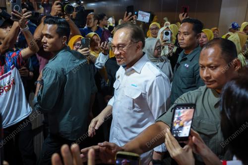 DATUK SERI ANWAR IBRAHIM