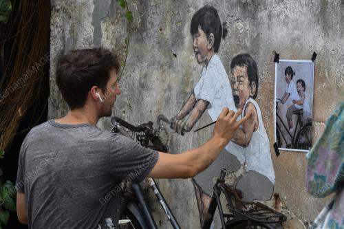 PEMULIHAN MURAL IKONIK