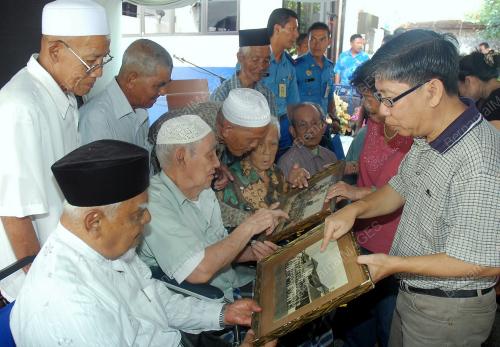 PG01_05042012_BEKAS_POLIS