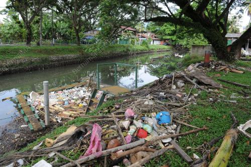 PG01_06032012_SAMPAH