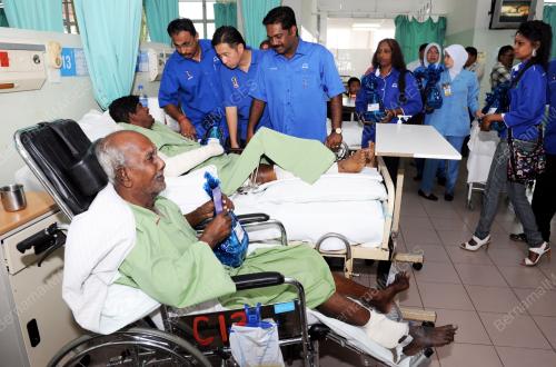 PG01_06112012_PEMUDA_HOSPITAL