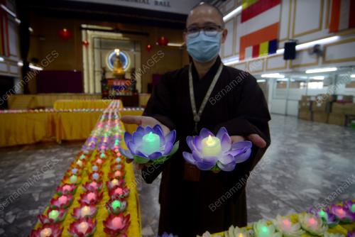 HARI WESAK