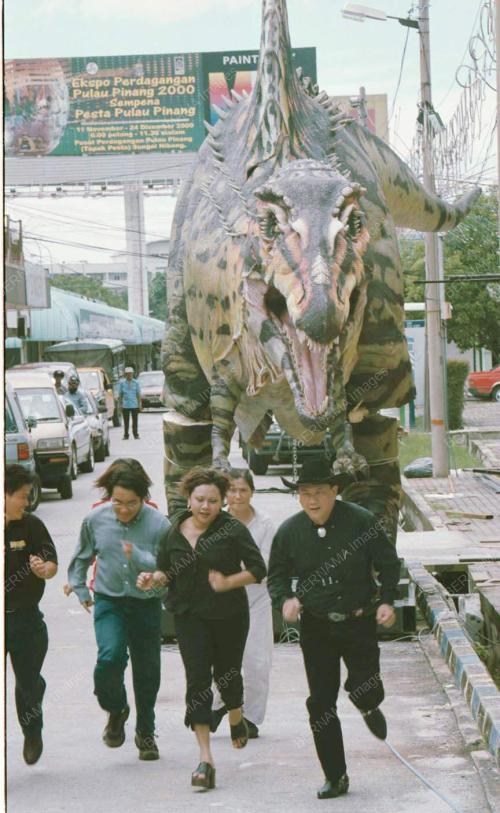 DINOSAUR-SERANG