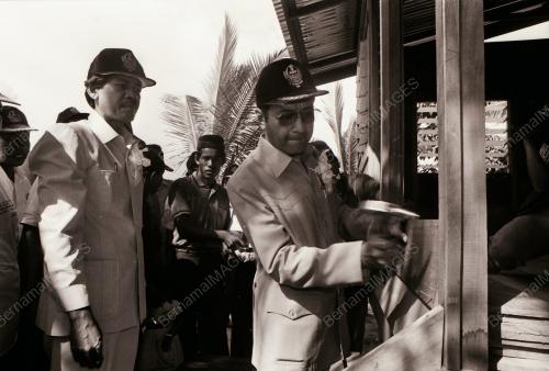 DATUK SERI DR MAHATHIR MOHAMAD