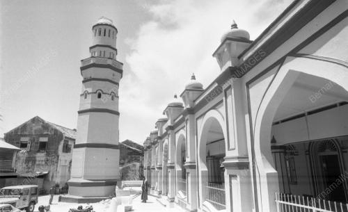 PG01_09072015_MASJID_ROBOH