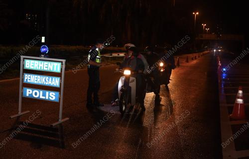 SEKATAN JALAN RAYA