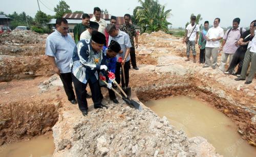 TAN SRI NOR MOHAMED YAKCOP