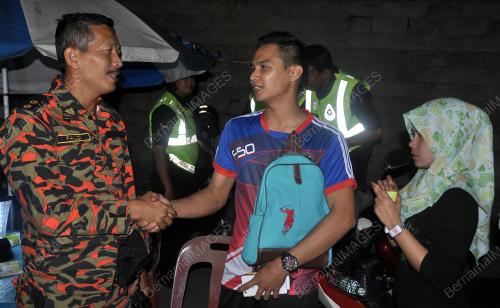PG01_11022015_BOMBA_SELAMAT