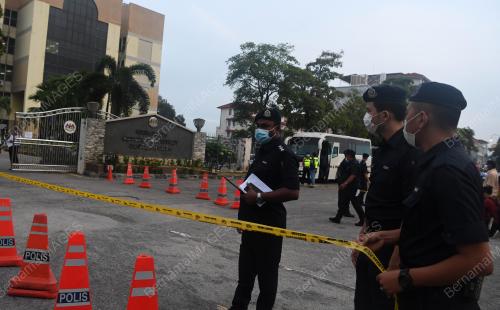 KAWALAN POLIS