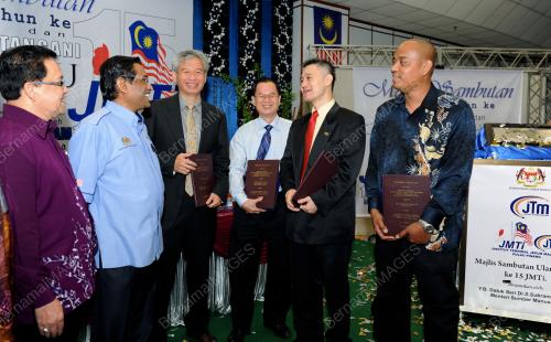 PG01_11102012_MENTERI_PERSEFAHAMAN