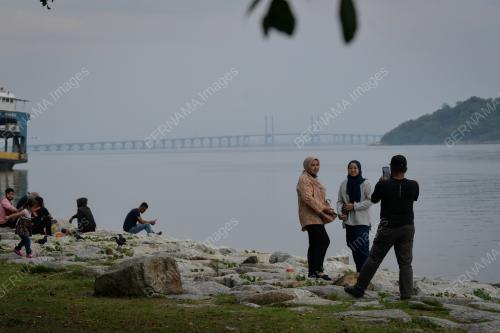BERIADAH CUTI HUJUNG MINGGU