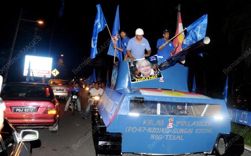 PG01_14042013_KERETA_KEBAL