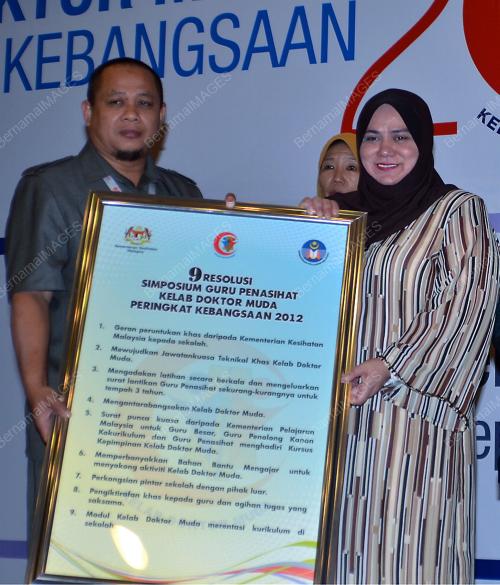 PG01_15062012_TIMBALAN_MENTERI