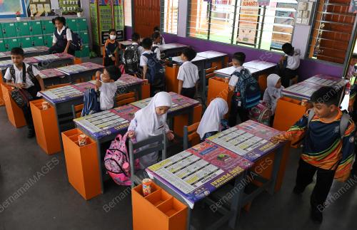 EASY TABLE