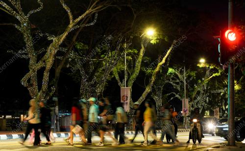 ESPLANADE WAKTU MALAM