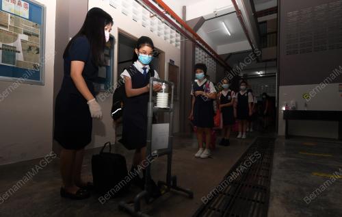 SEKOLAH DIBUKA SEMULA