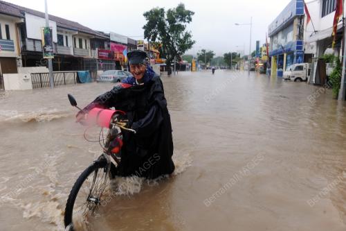 PG01_15092017_BANJIR_BASIKAL