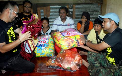 PG01_15112015_GOTONG_ROYONG