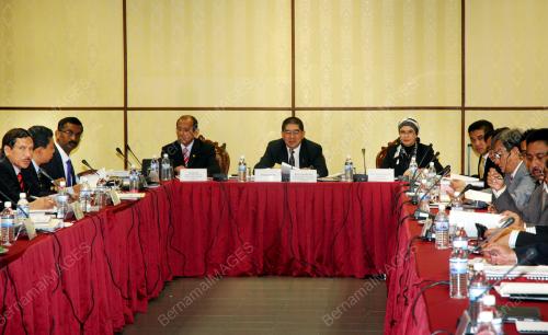 DATUK SERI MAXIMUS JOHNITY ONGKILI