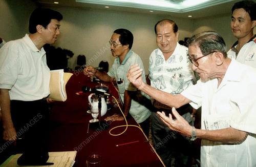 MENTERI-AKTA