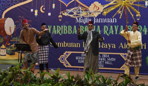 TUN AHMAD FUZI ABDUL RAZAK