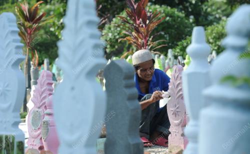 PG01_16072014_CAT_BATU_NISAN