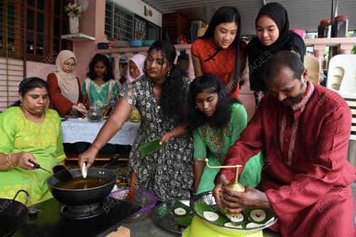 PG01_16102019_PERSIAPAN_DEEPAVALI_BN201910073558