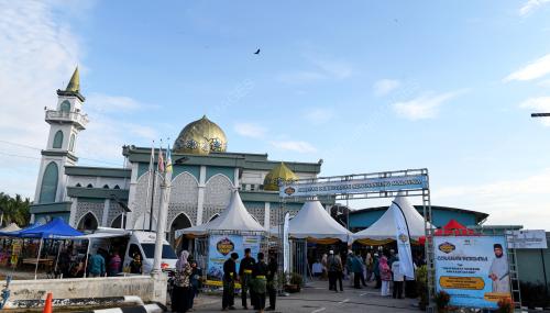 KAMPUNG ANGKAT MADANI