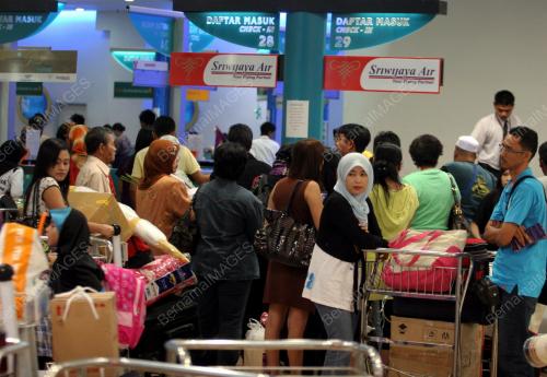 WARGA INDONESIA BALIK KAMPUNG