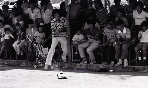 DISEMBER 1982