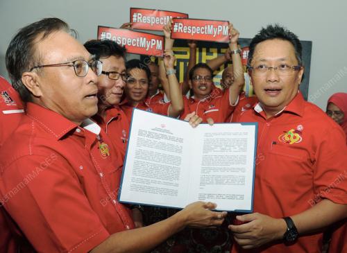 PG01_19032016_UMNO_DEKLARASI