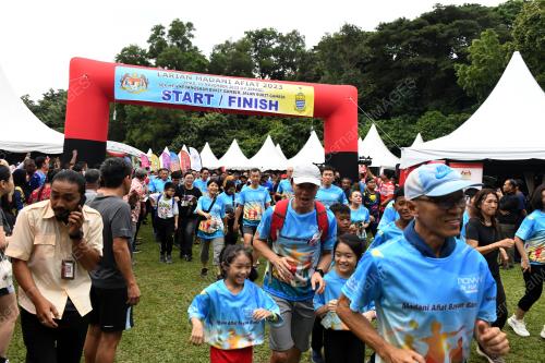 LARIAN MADANI