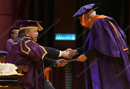 TUANKU SYED SIRAJUDDIN TUANKU SYED PUTRA JAMALULLAIL