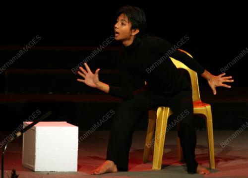 TEATER MONOLOG