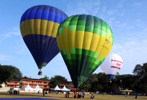 PG01_20022015_AIR_BALLOON