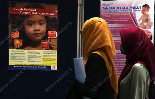 PG01_20072018_POSTER_HFMD