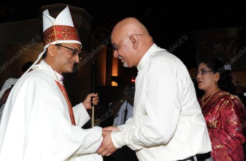 PG01_20082012_BISHOP_MAGLIN